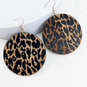 Wood Leopard Pattern Round Drop Earrings